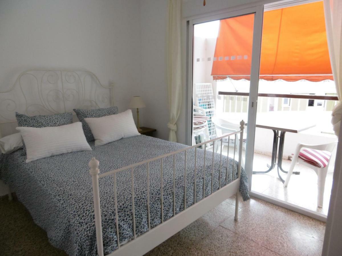 Apartamento Neptuno ネルハ エクステリア 写真
